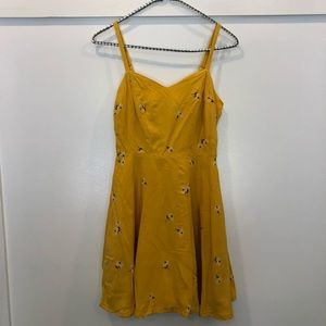 Old Navy mini sundress yellow w/ daisy’s lined XS